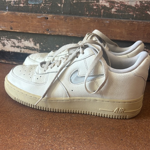 Nike WHQ Air Force One 1 ‘07 2022 LX Cream Shoes Sneakers US 8.5/EUR 40 - Picture 1 of 5